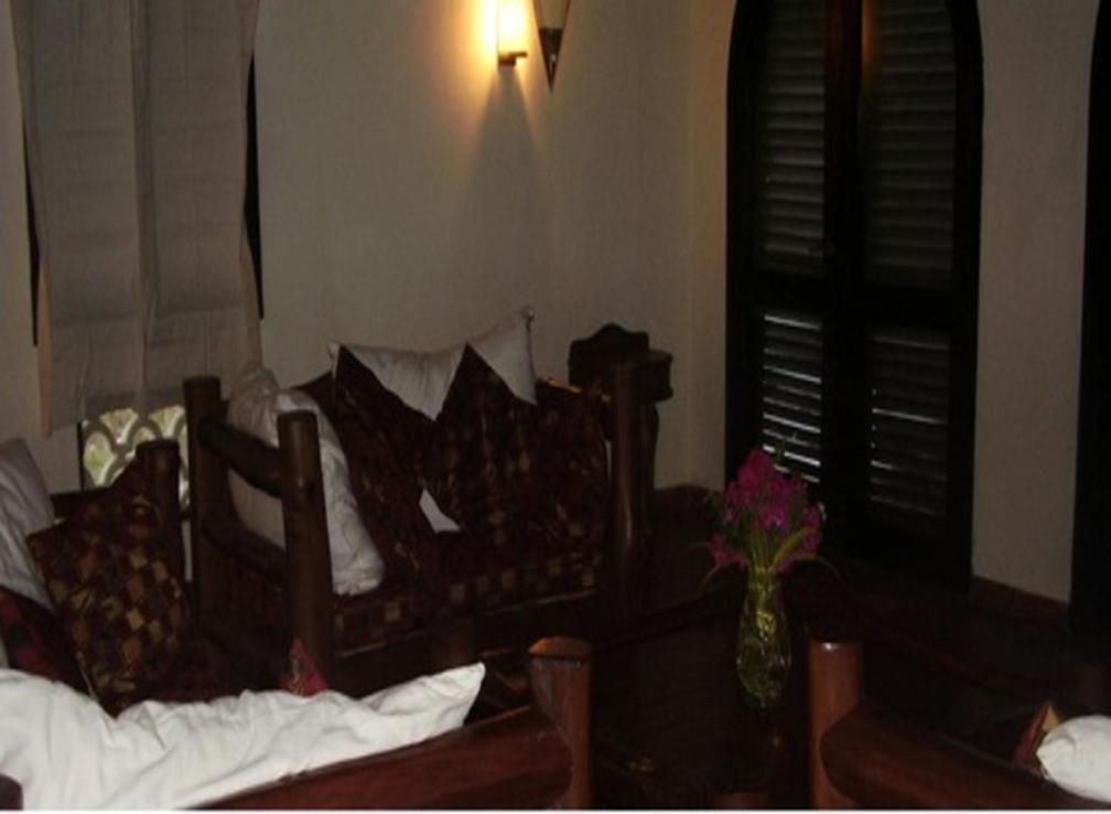 Hill Park Hotel - Tiwi Beach Chambre photo